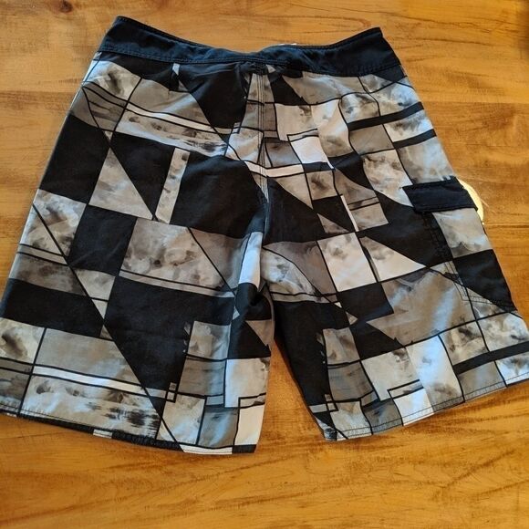 Maui and Sons board shorts swim trunks medium new - Picture 2 of 4